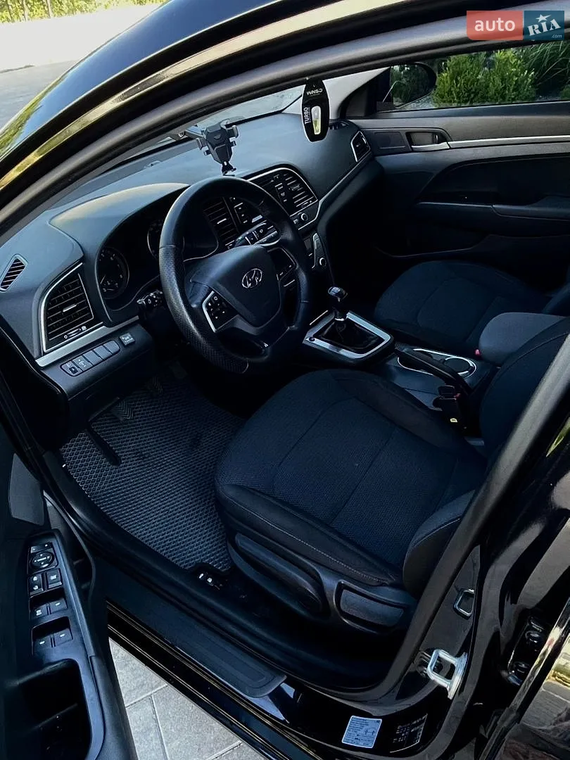 2016 Hyundai Elantra - мініатюра 13