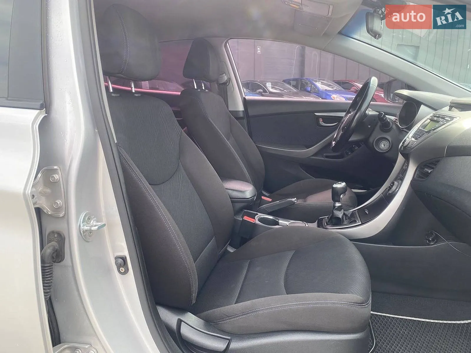 2013 Hyundai Elantra - мініатюра 14
