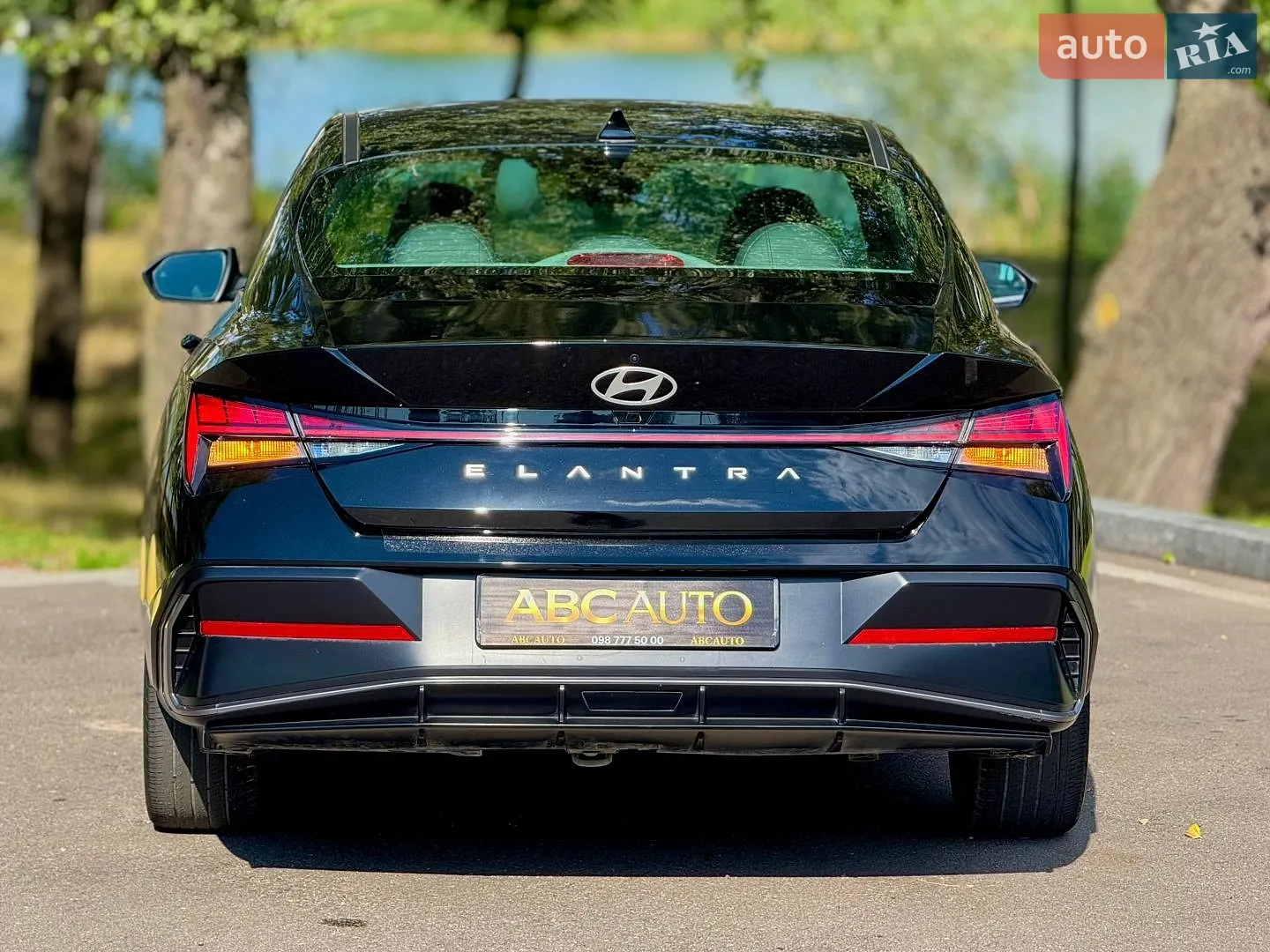 2024 Hyundai Elantra - мініатюра 5
