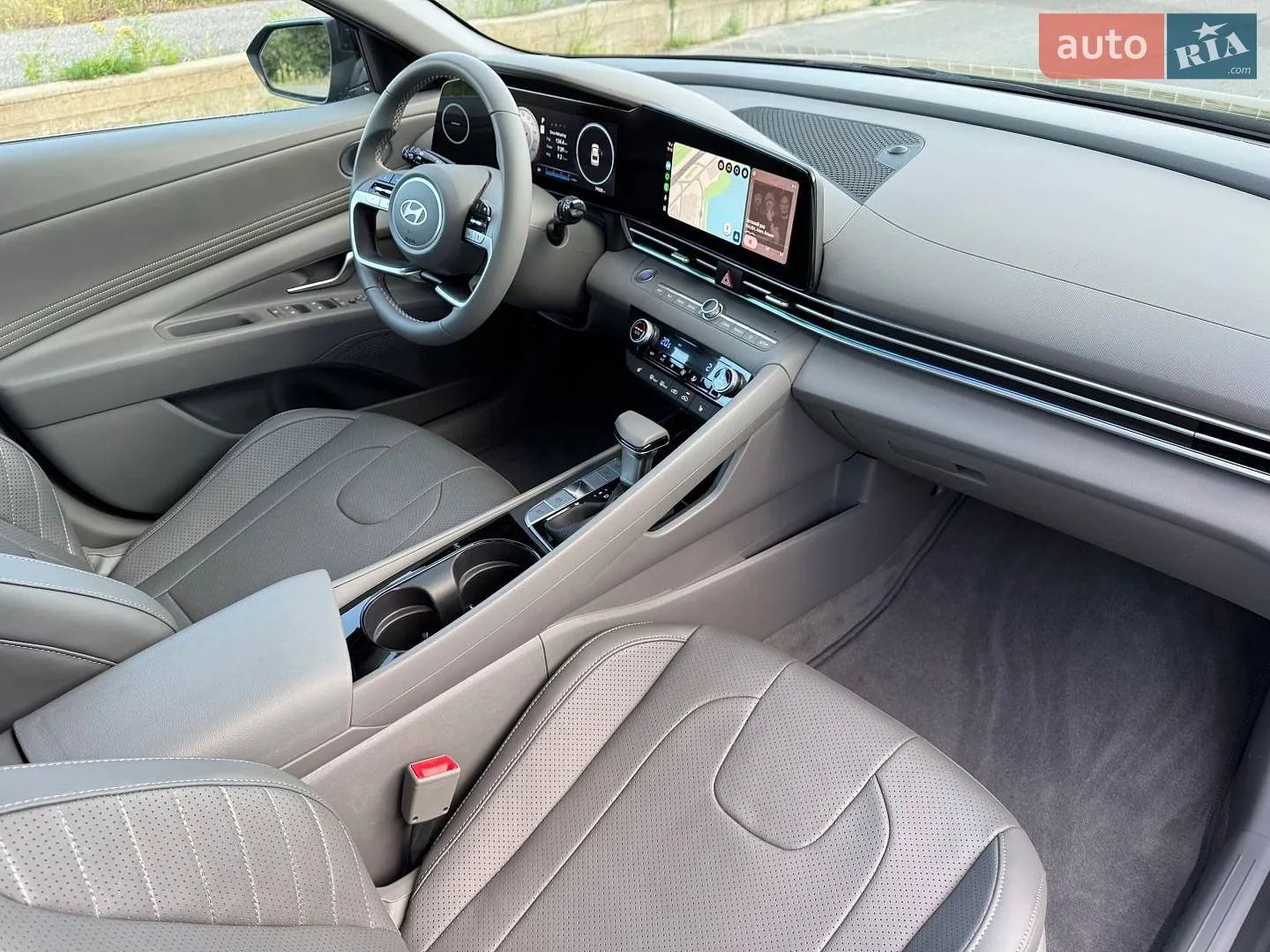 2024 Hyundai Elantra - мініатюра 16