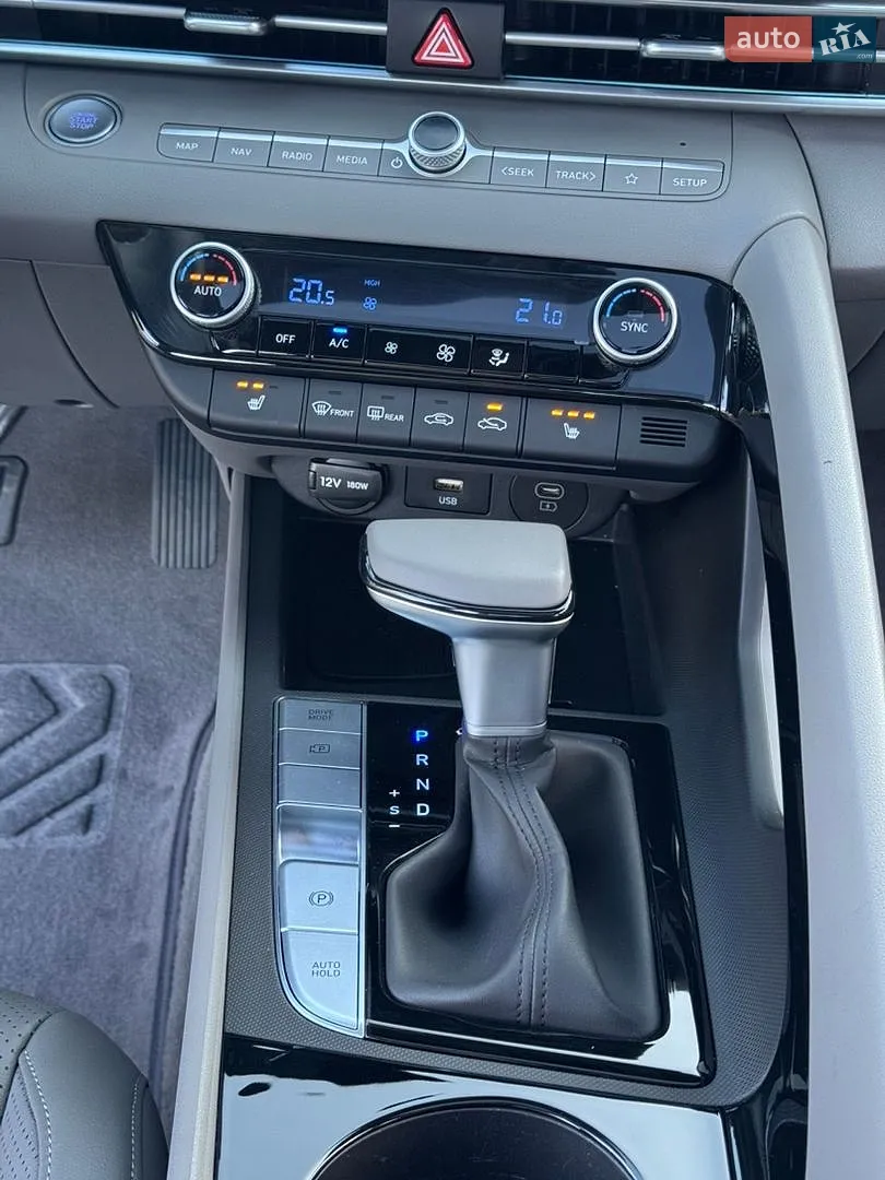 2024 Hyundai Elantra - мініатюра 21