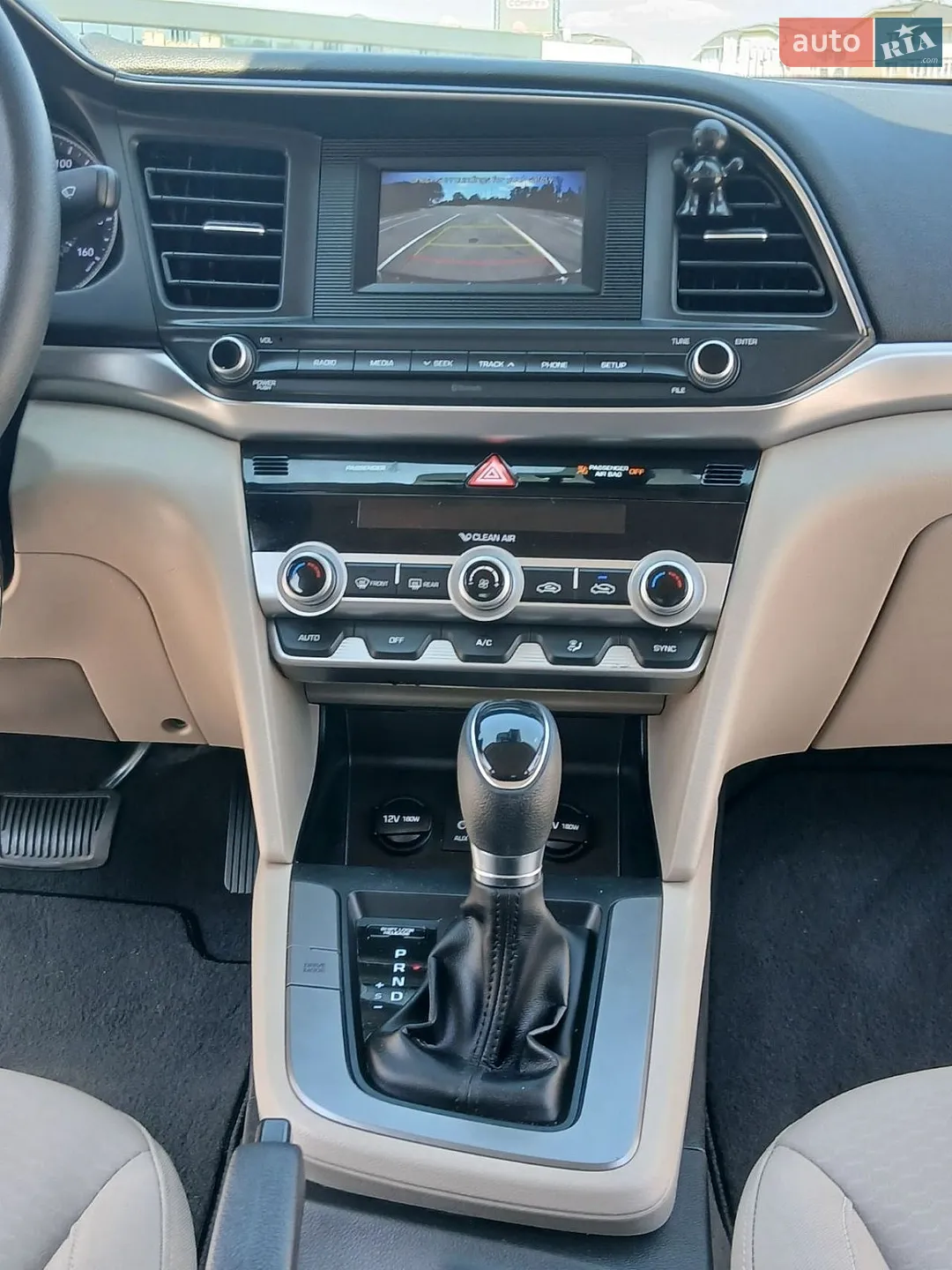 2019 Hyundai Elantra - мініатюра 14