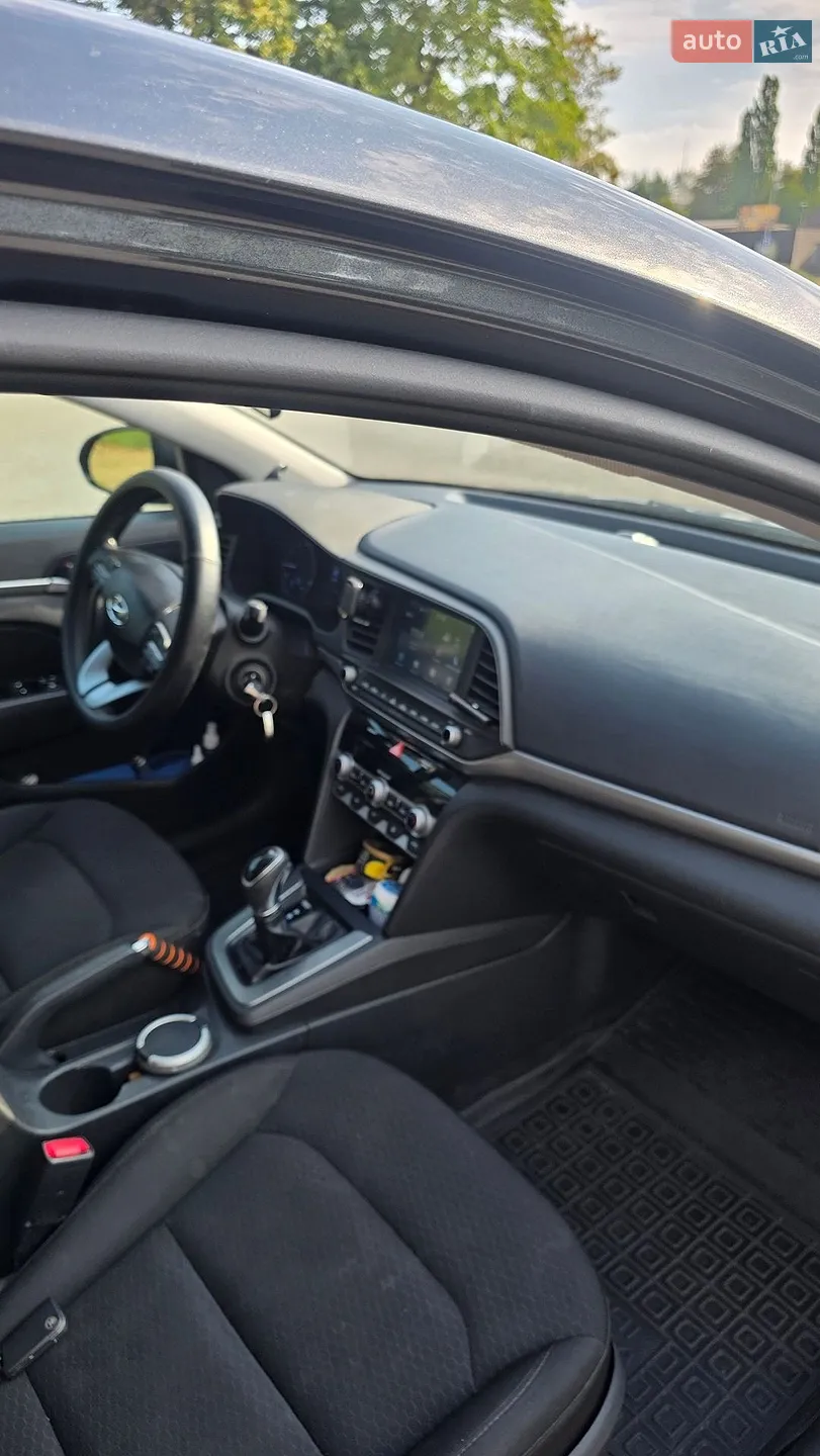 2019 Hyundai Elantra - мініатюра 5