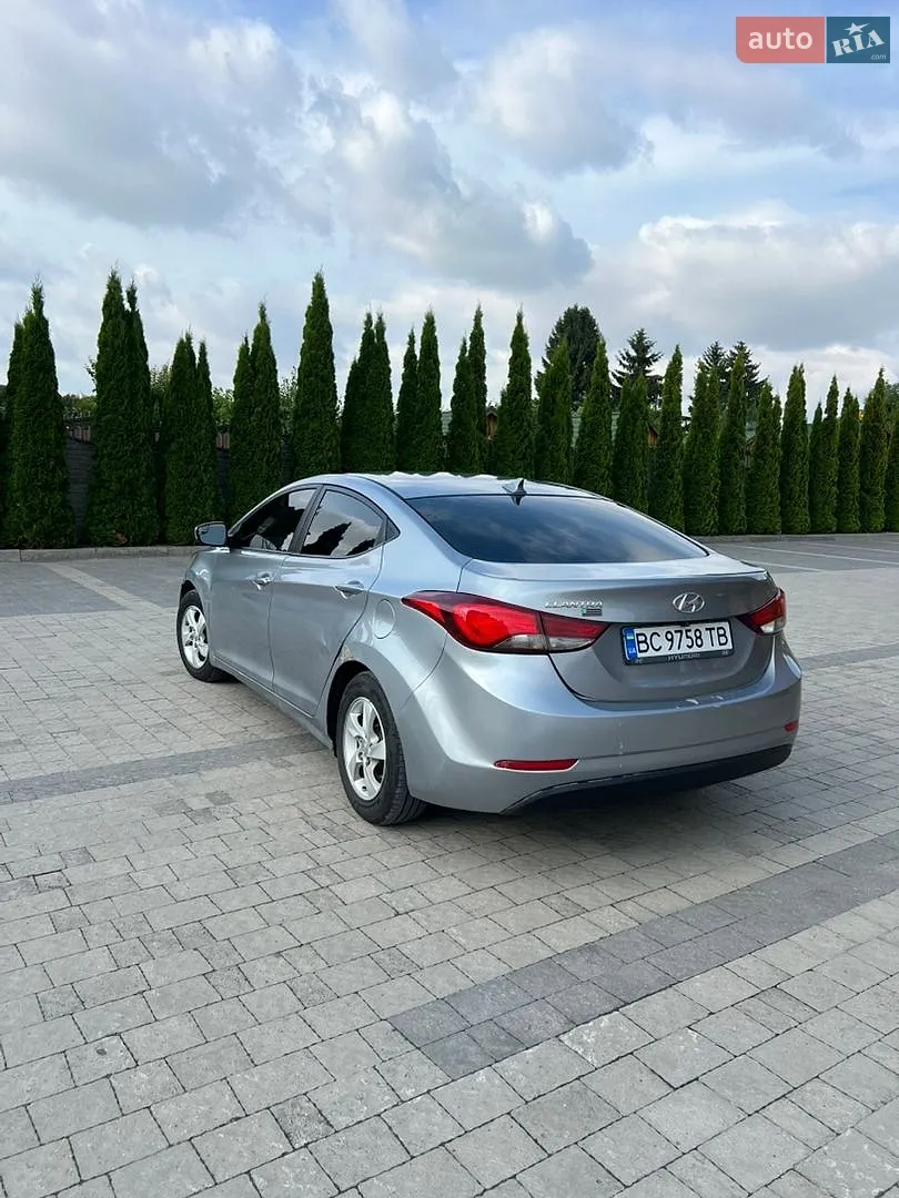 2015 Hyundai Elantra - мініатюра 4