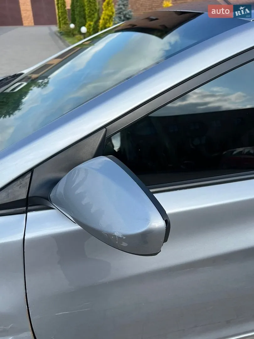 2015 Hyundai Elantra - мініатюра 12