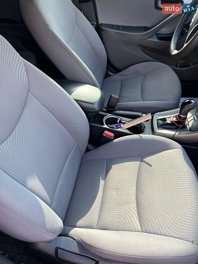 2015 Hyundai Elantra - мініатюра 20