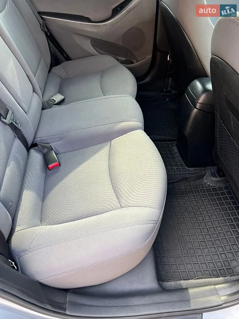 2015 Hyundai Elantra - мініатюра 23