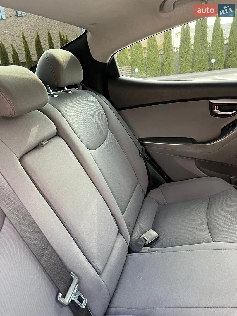 2015 Hyundai Elantra - мініатюра 24