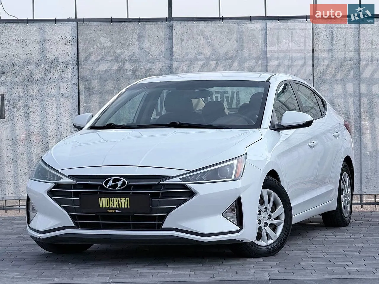 2018 Hyundai Elantra - мініатюра 30