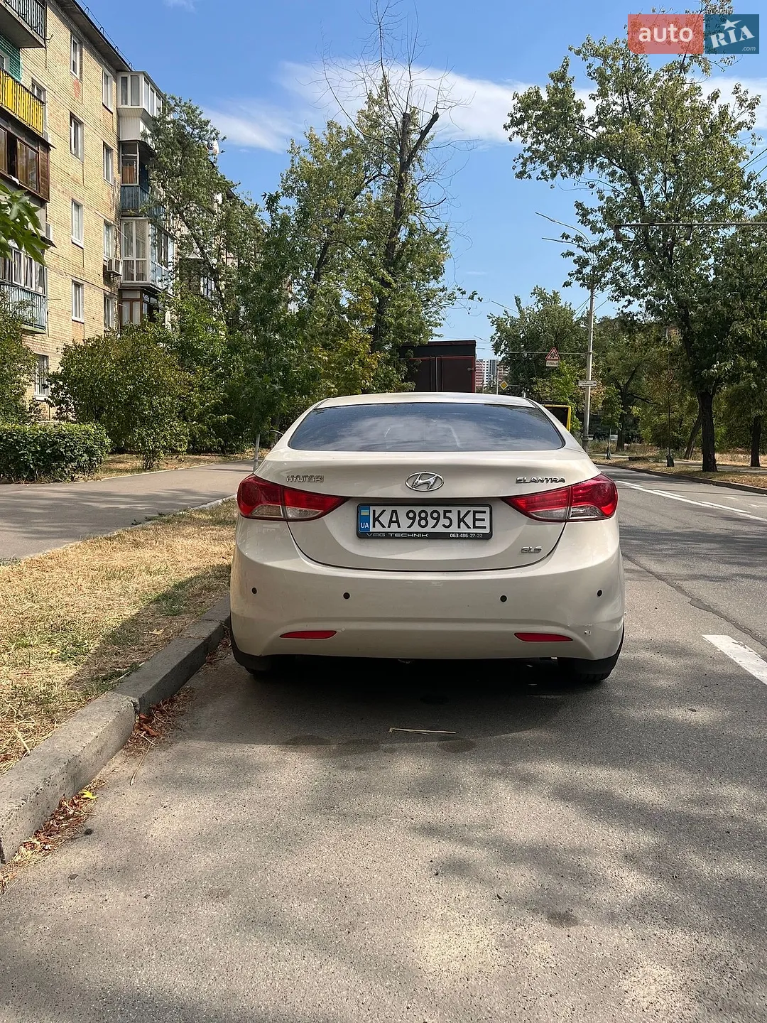 2013 Hyundai Elantra - мініатюра 6