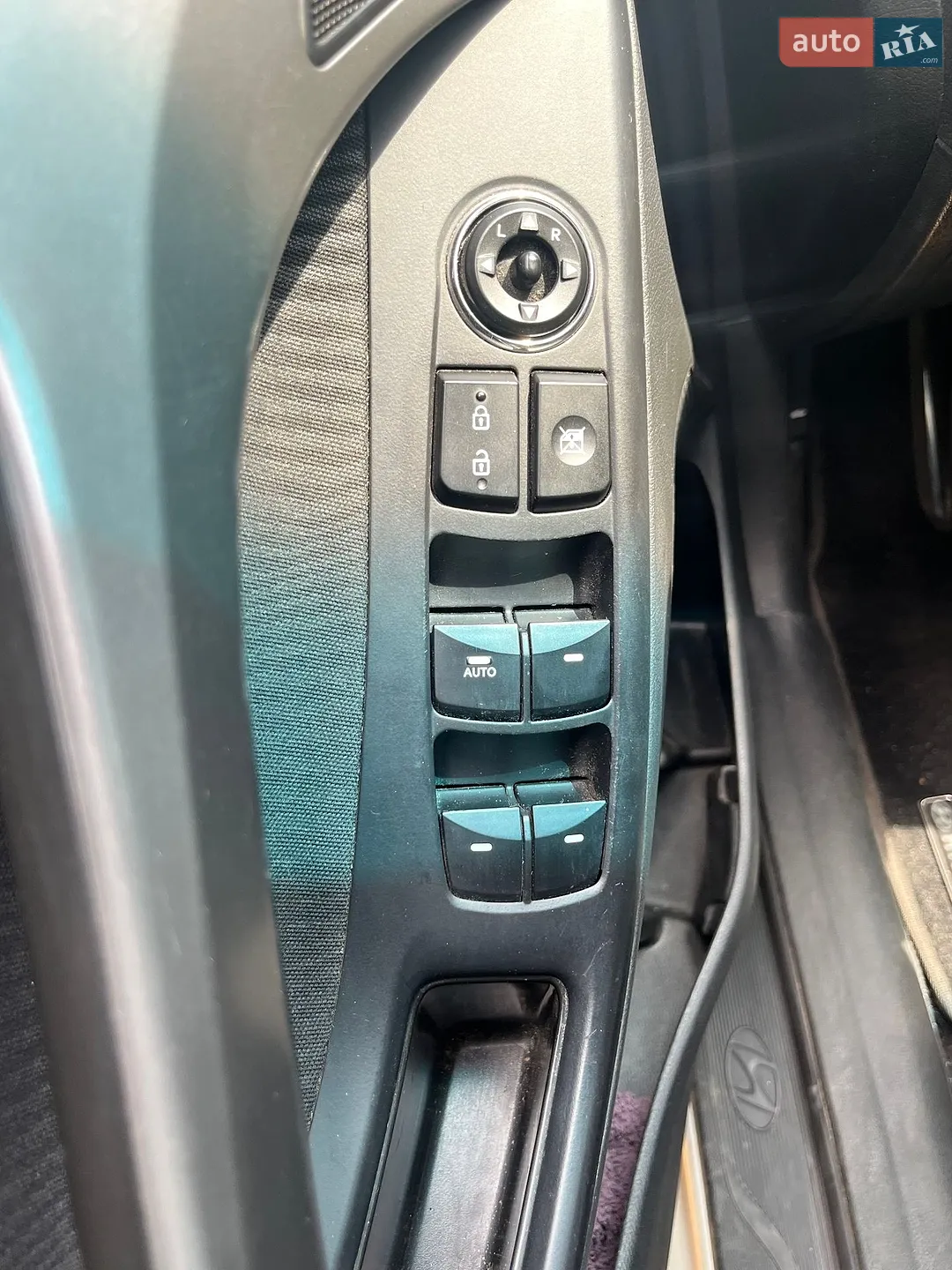 2013 Hyundai Elantra - мініатюра 9