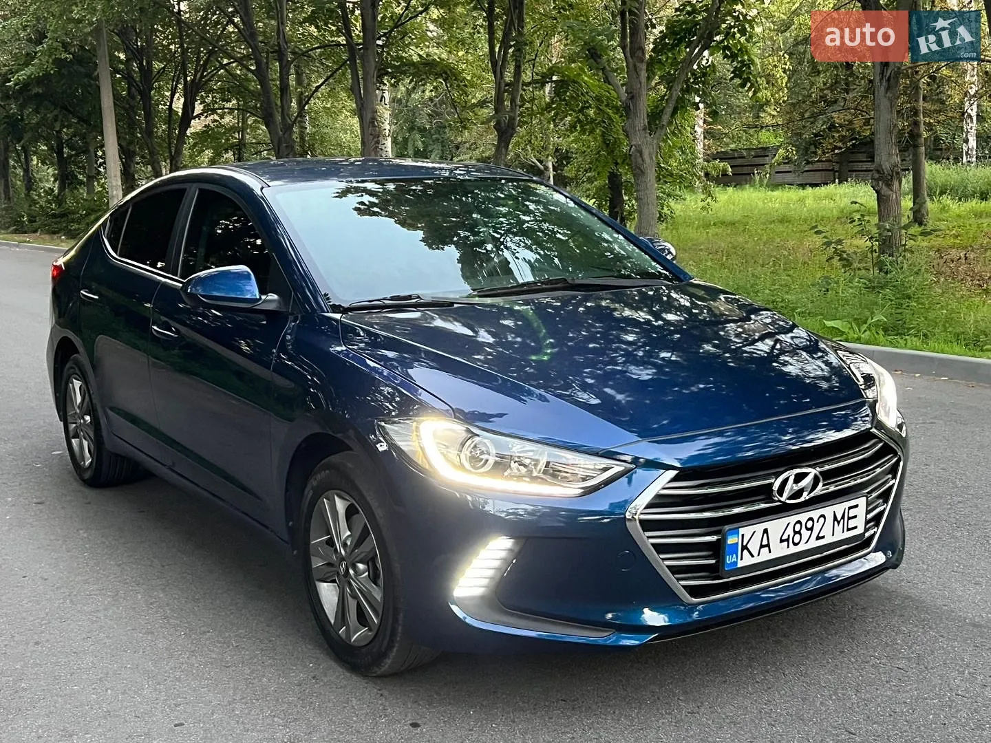 2016 Hyundai Elantra - мініатюра 15