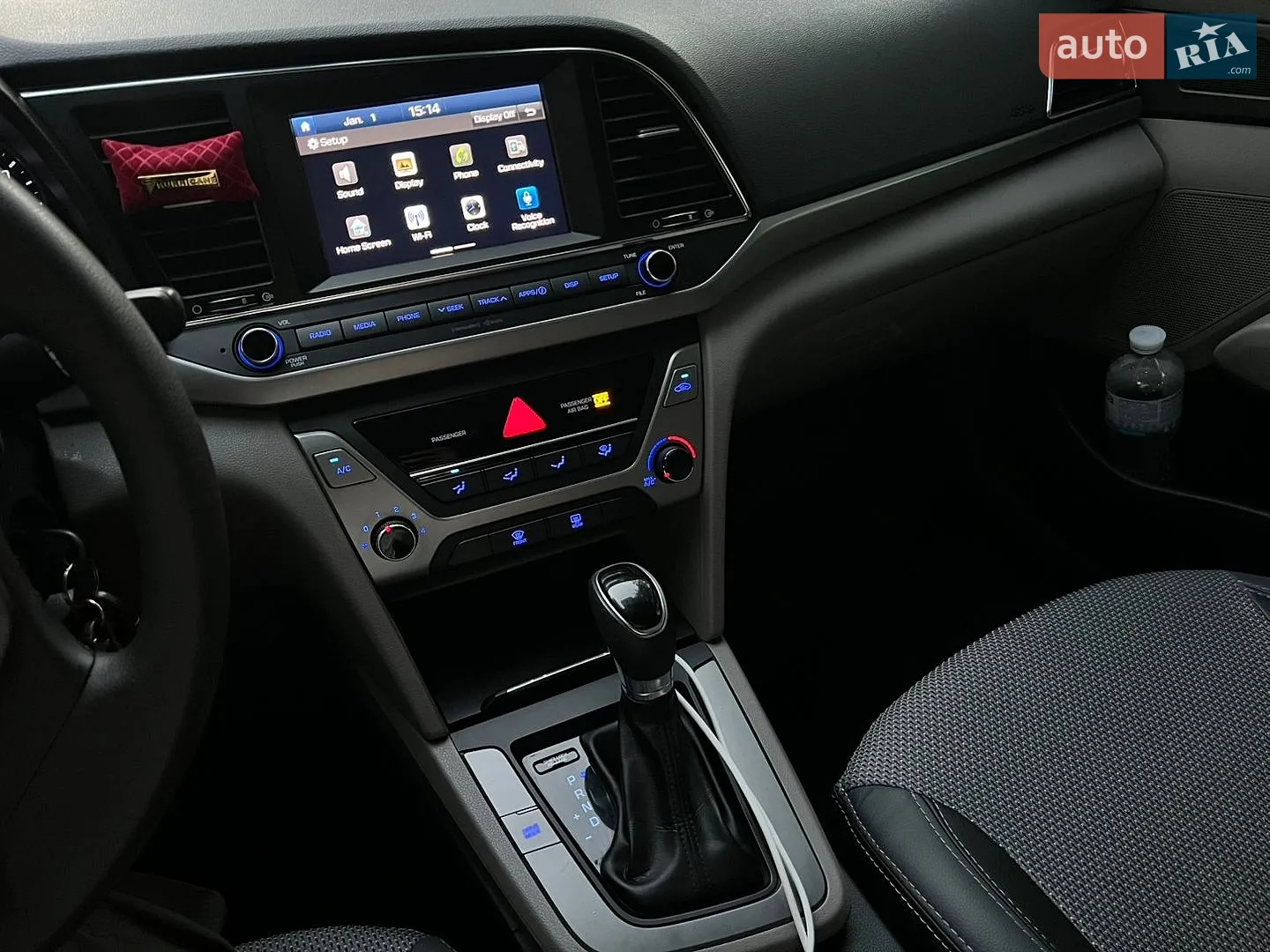 2016 Hyundai Elantra - мініатюра 30