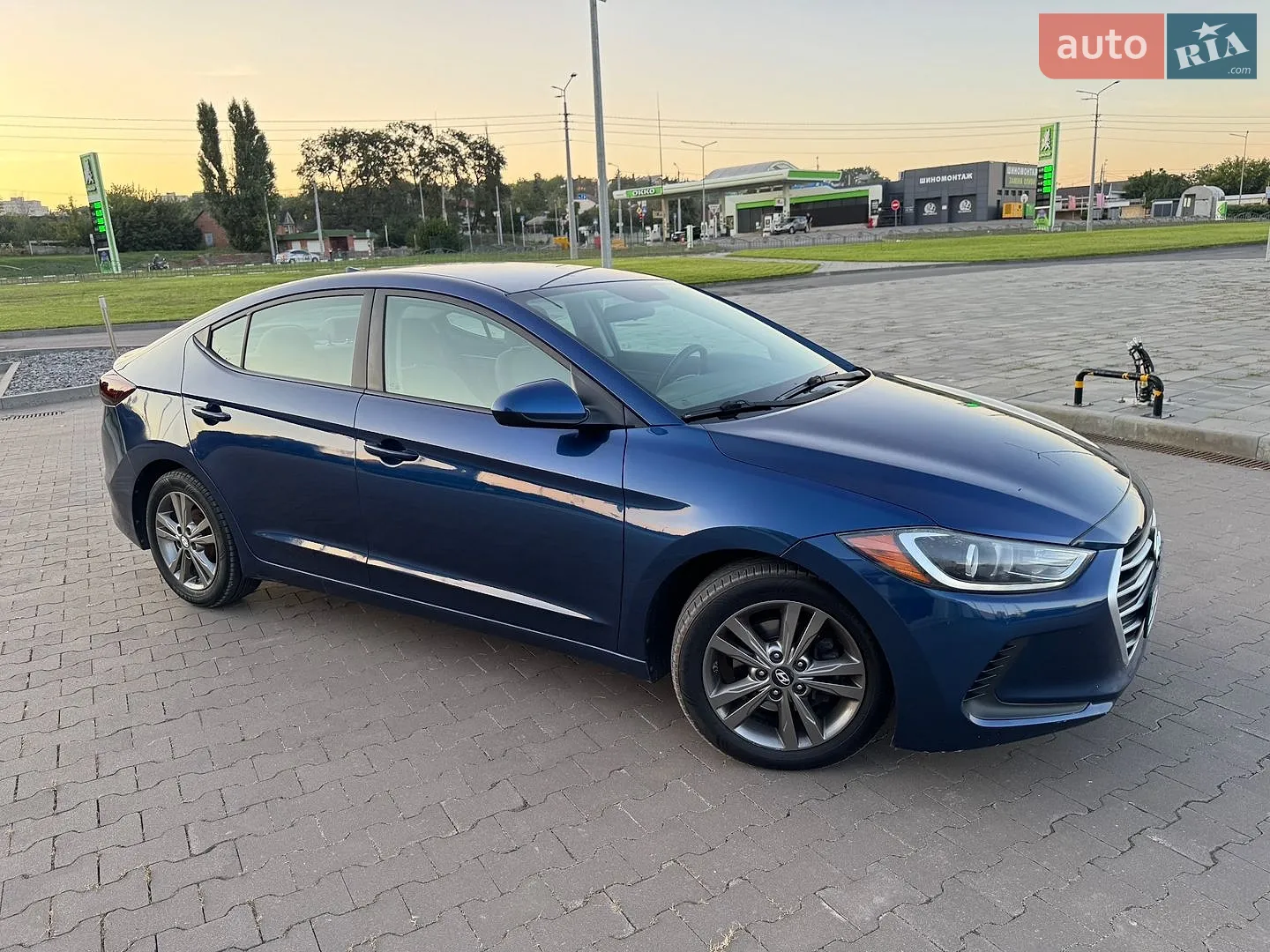 2016 Hyundai Elantra - мініатюра 4