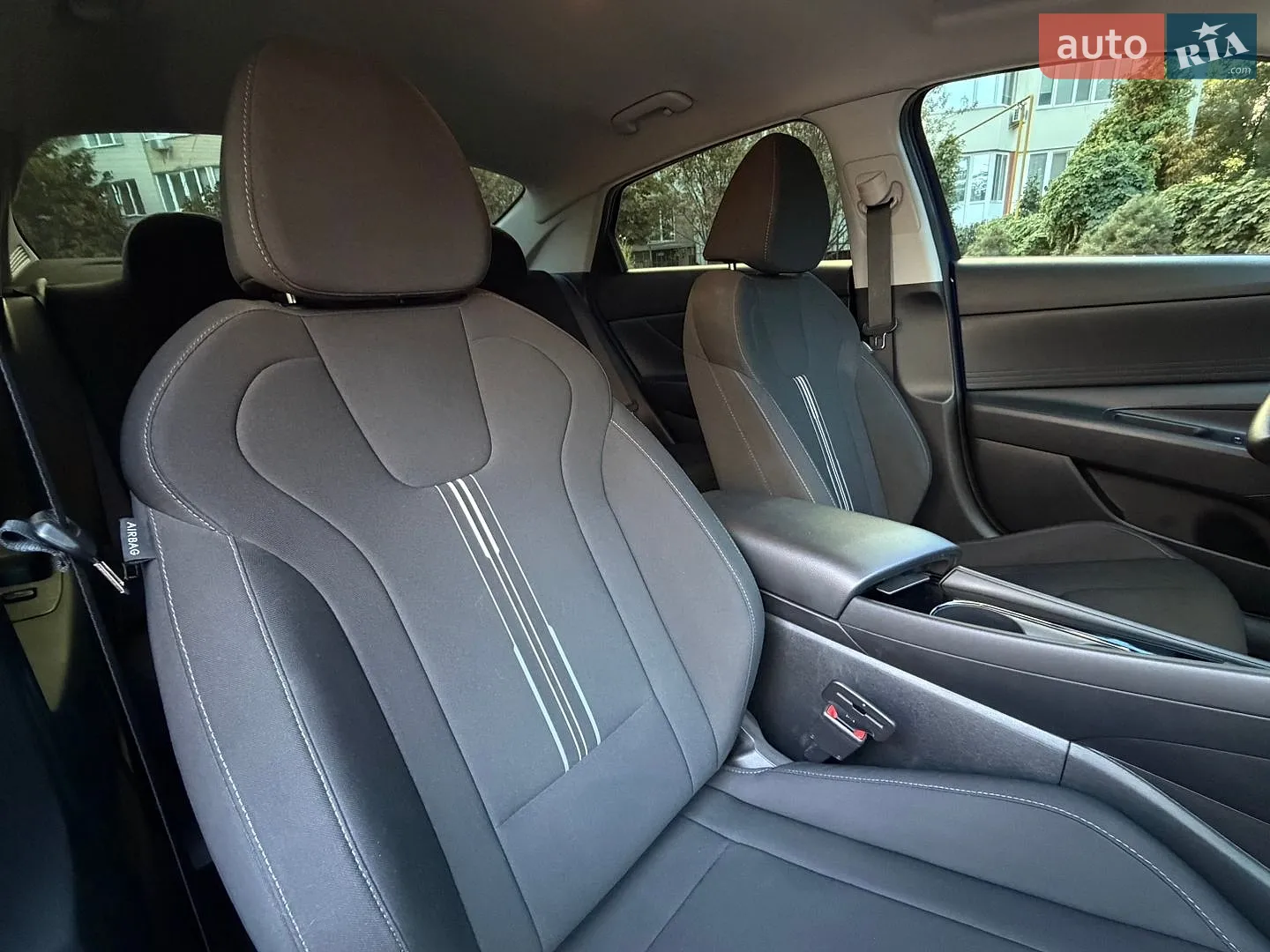 2022 Hyundai Elantra - мініатюра 9