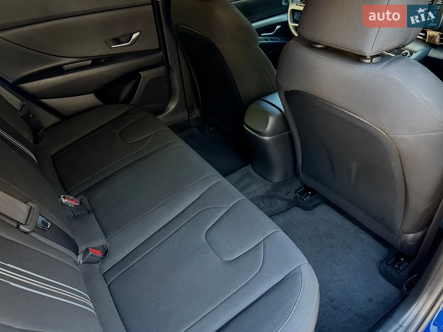 2022 Hyundai Elantra - мініатюра 12