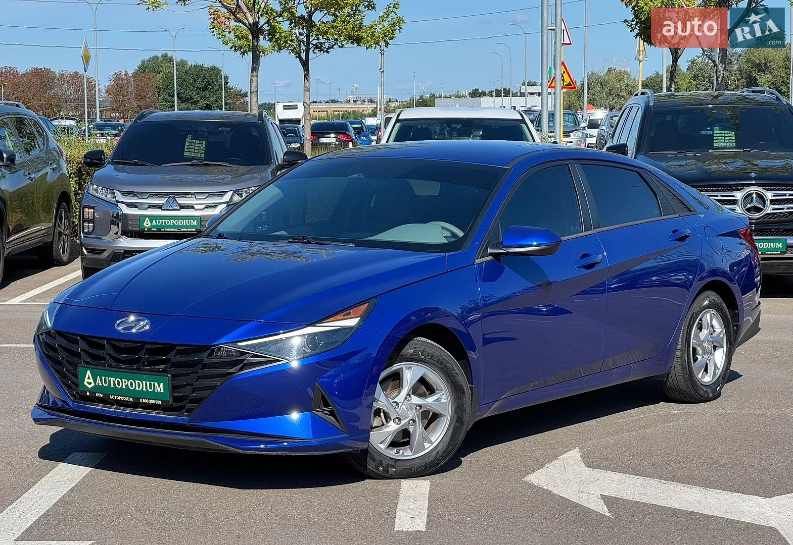 2023 Hyundai Elantra - фото 1
