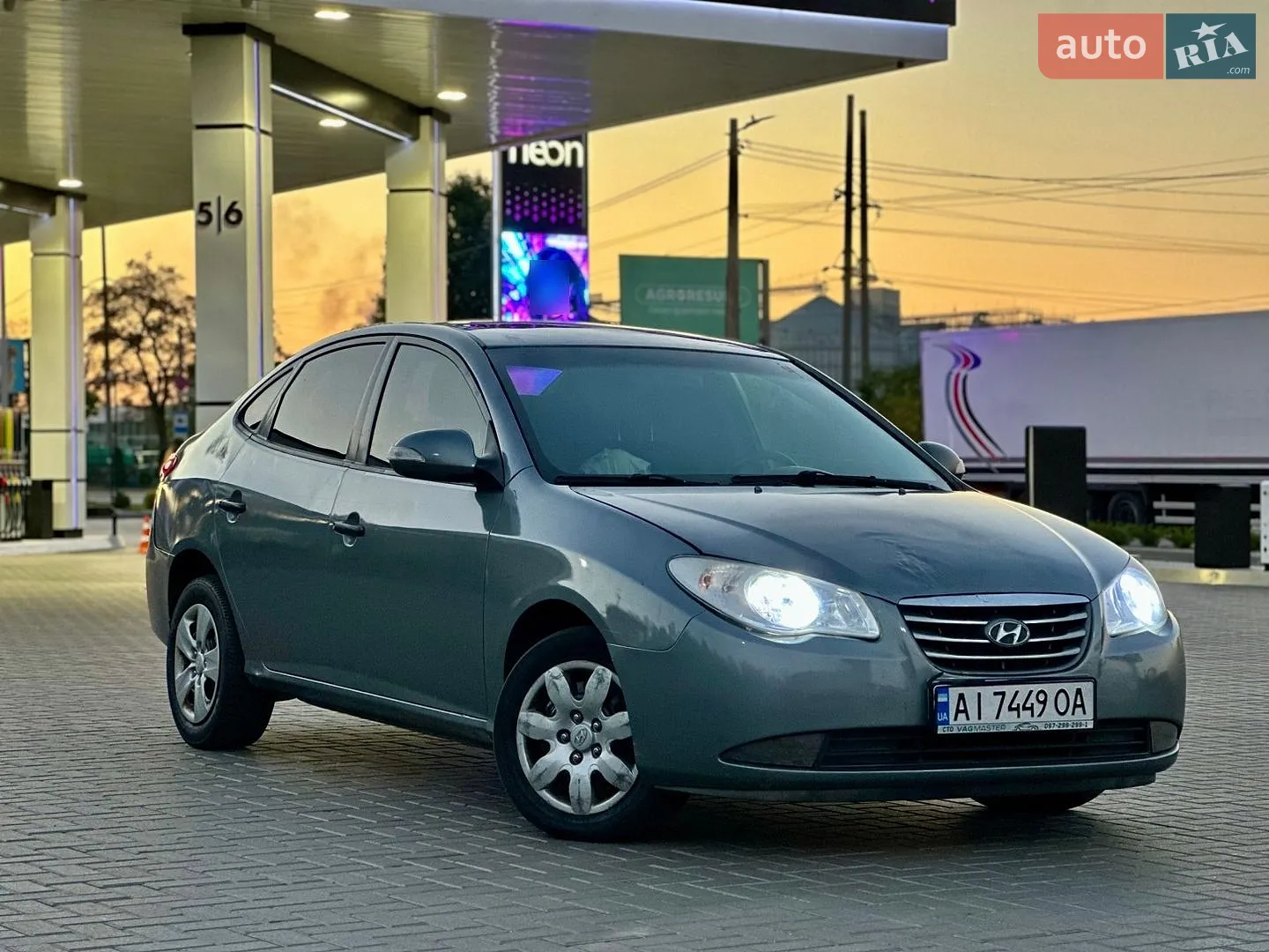2010 Hyundai Elantra - фото 1