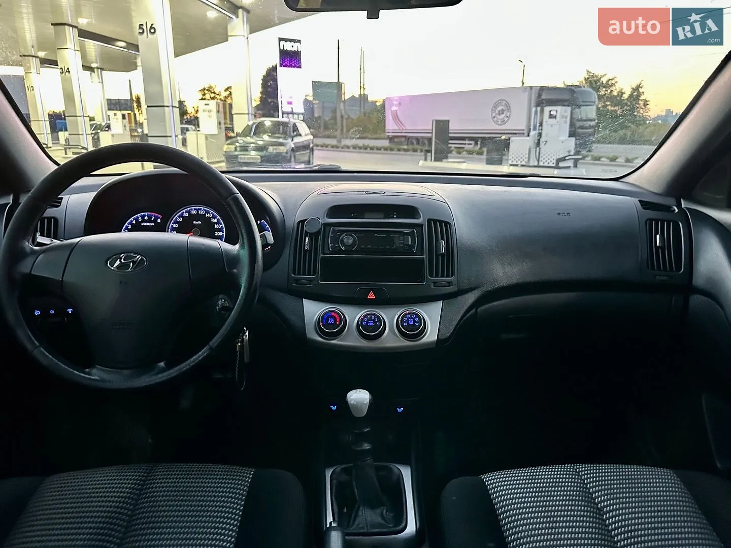 2010 Hyundai Elantra - мініатюра 9