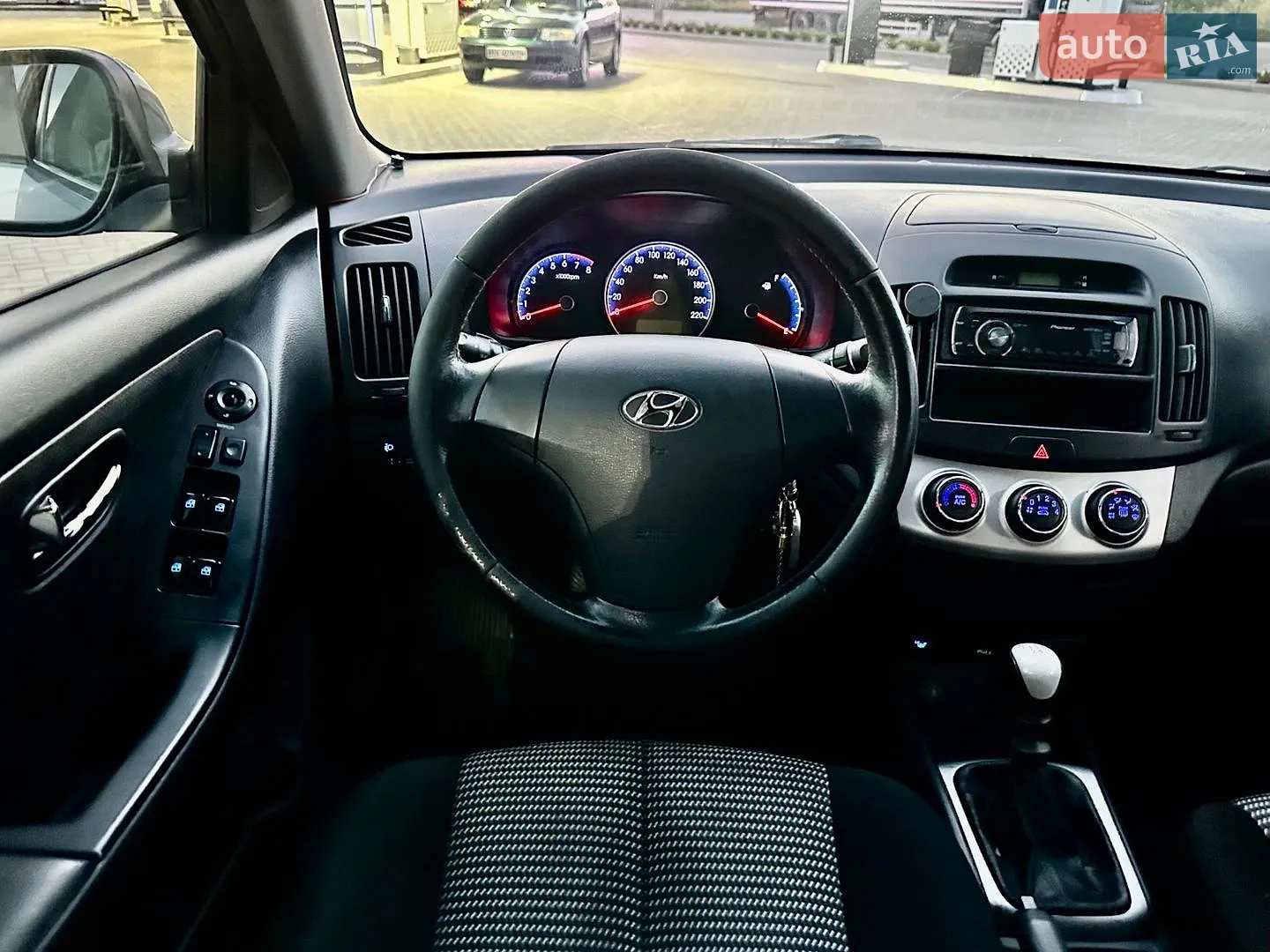 2010 Hyundai Elantra - мініатюра 8