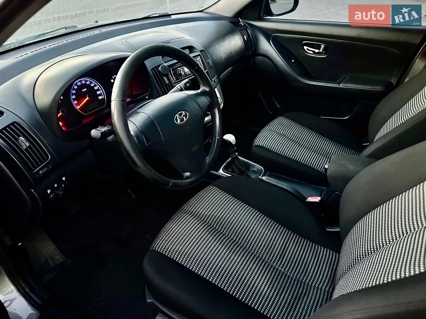 2010 Hyundai Elantra - мініатюра 13