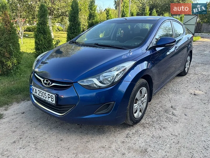 Hyundai Elantra 2012