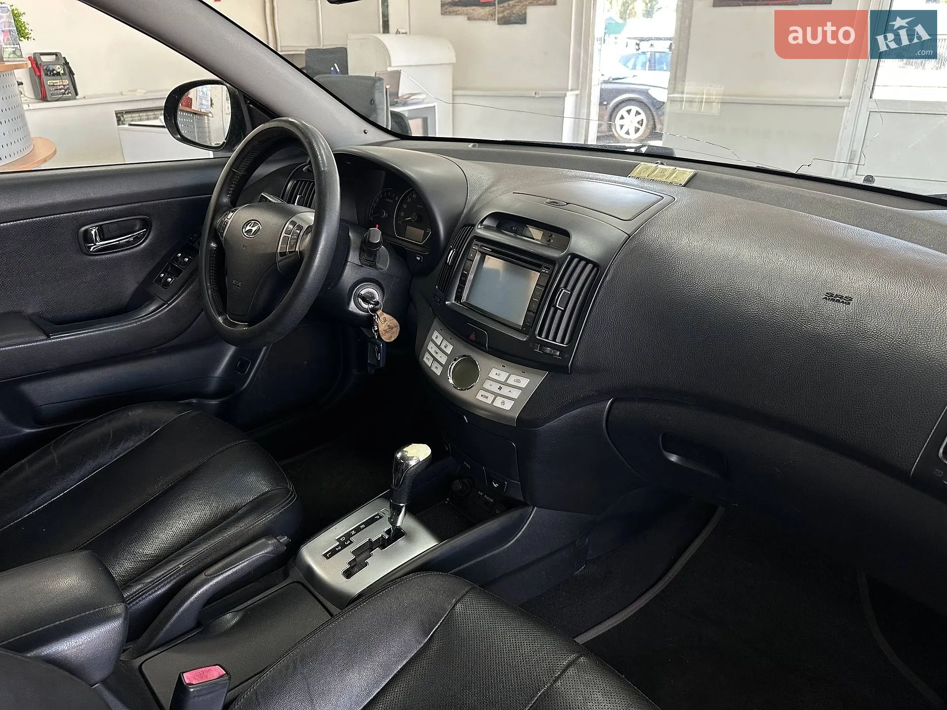2010 Hyundai Elantra - мініатюра 20