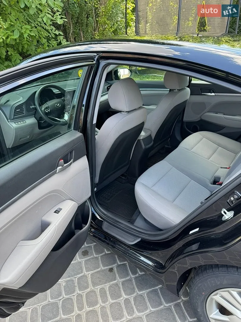 2019 Hyundai Elantra - мініатюра 13