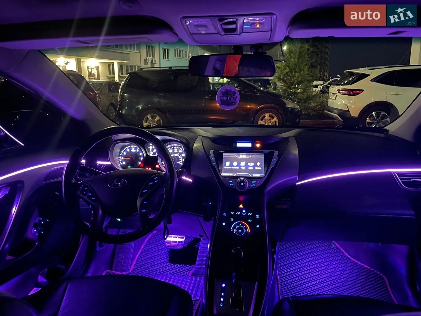 2013 Hyundai Elantra - мініатюра 20