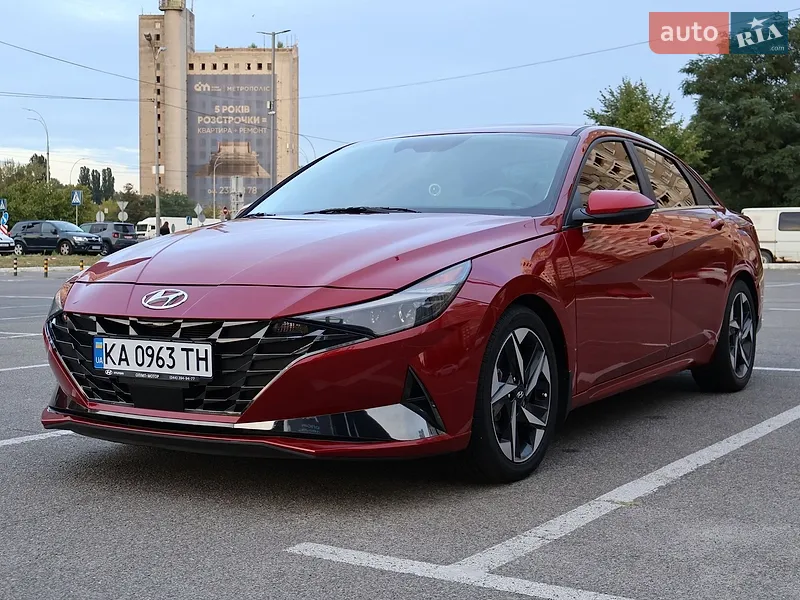Hyundai Elantra 2023