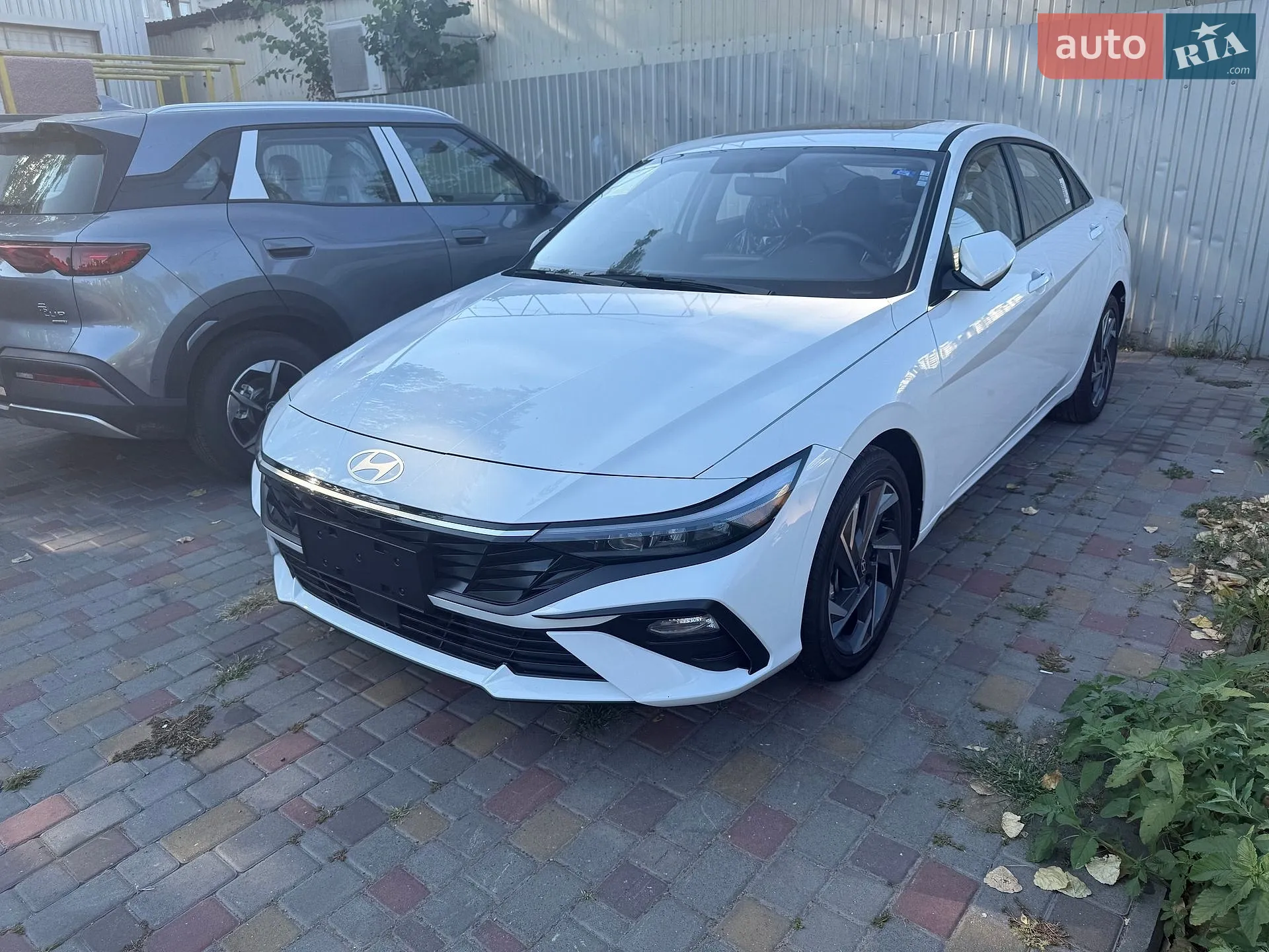 2023 Hyundai Elantra - мініатюра 3