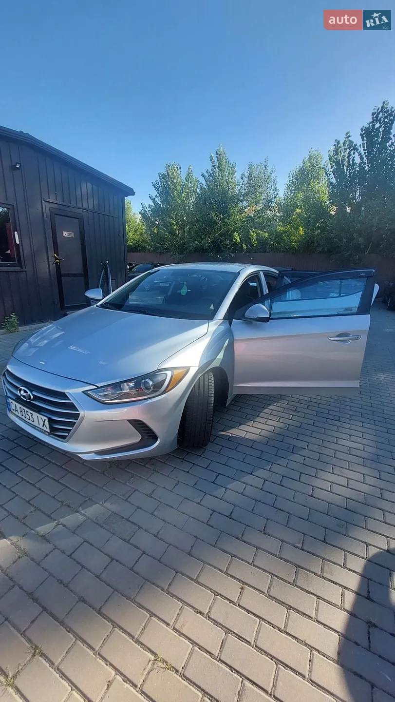 2018 Hyundai Elantra - мініатюра 3