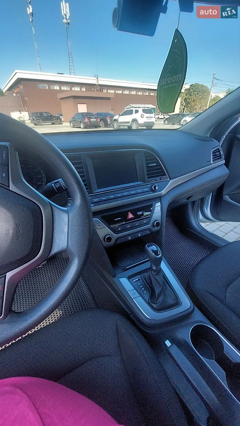 2018 Hyundai Elantra - мініатюра 4