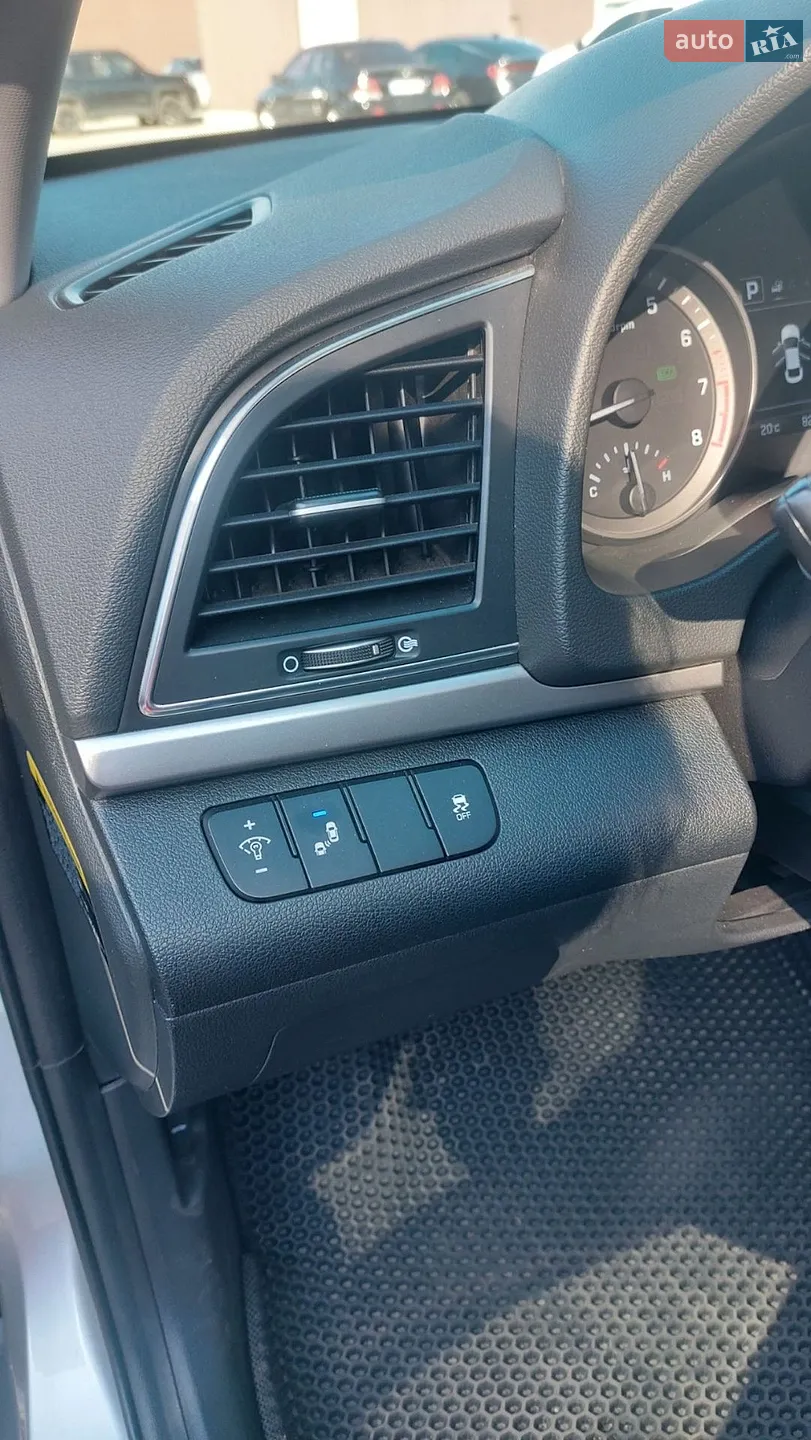2018 Hyundai Elantra - мініатюра 13