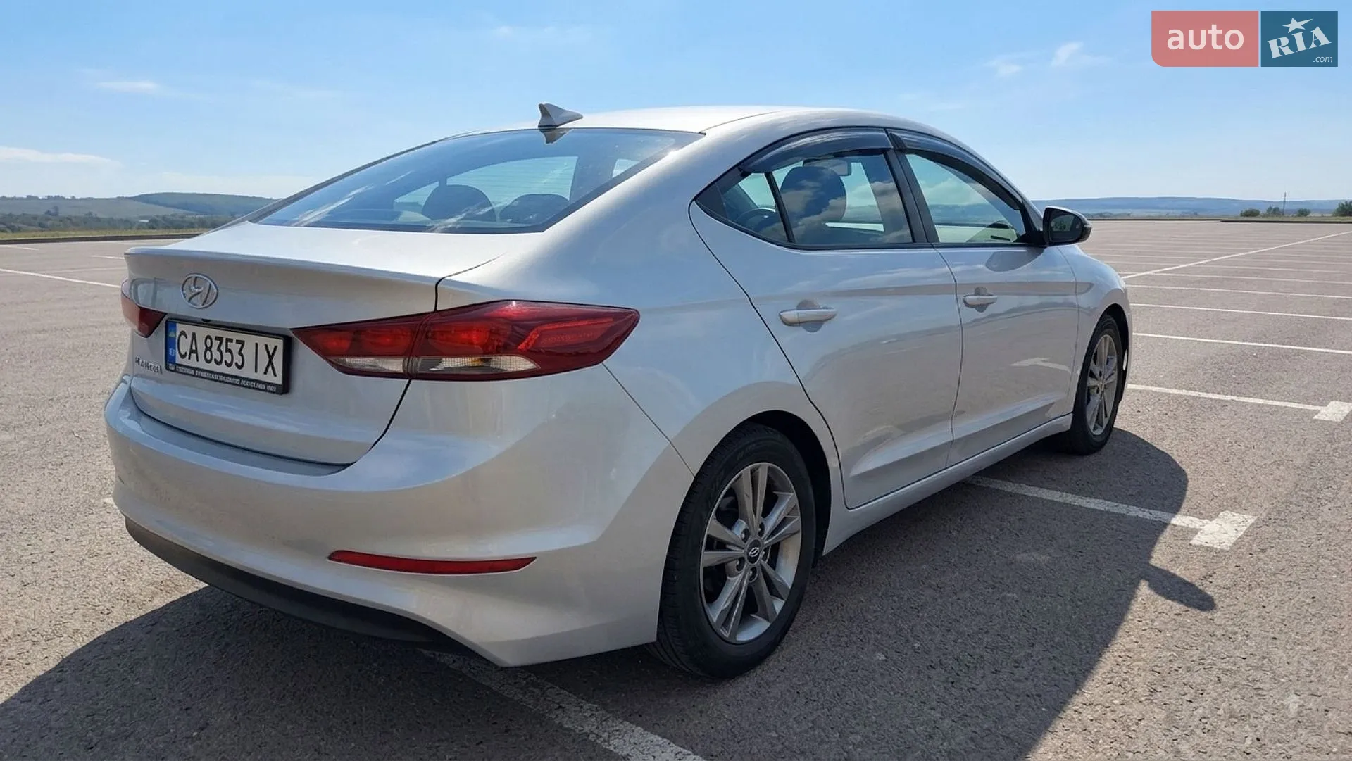 2018 Hyundai Elantra - мініатюра 16