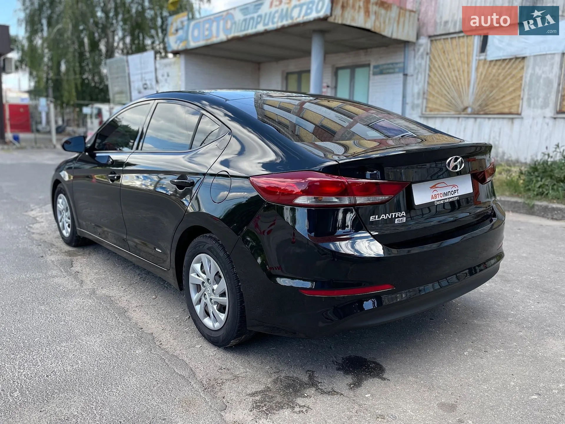 2017 Hyundai Elantra - мініатюра 5