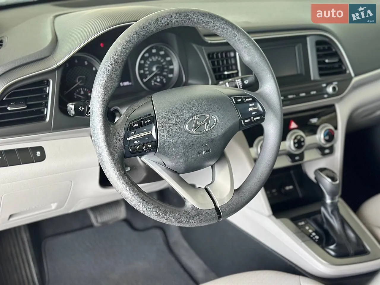 2018 Hyundai Elantra - мініатюра 10