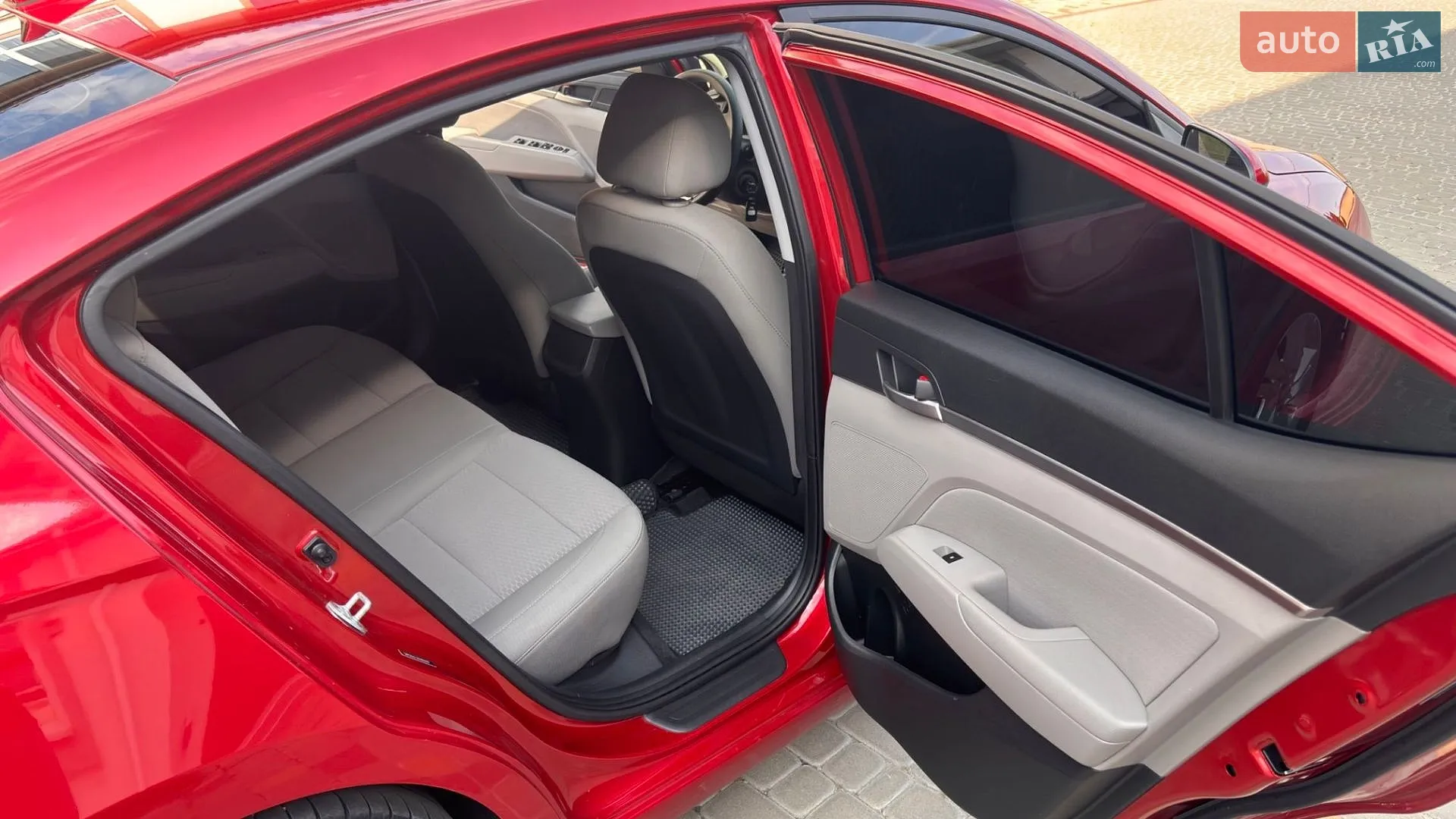 2019 Hyundai Elantra - мініатюра 10