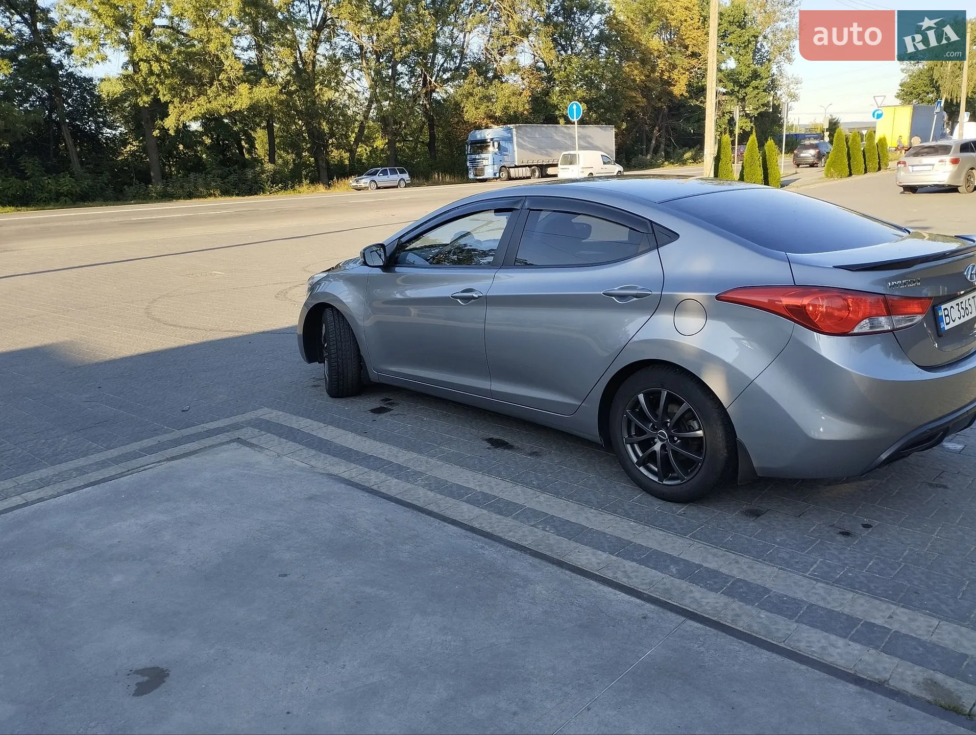 2012 Hyundai Elantra - мініатюра 4
