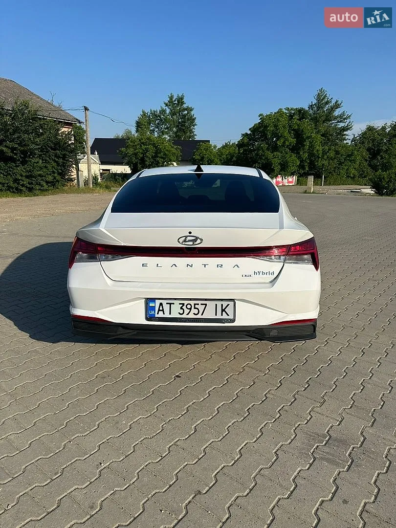 2022 Hyundai Elantra - мініатюра 10