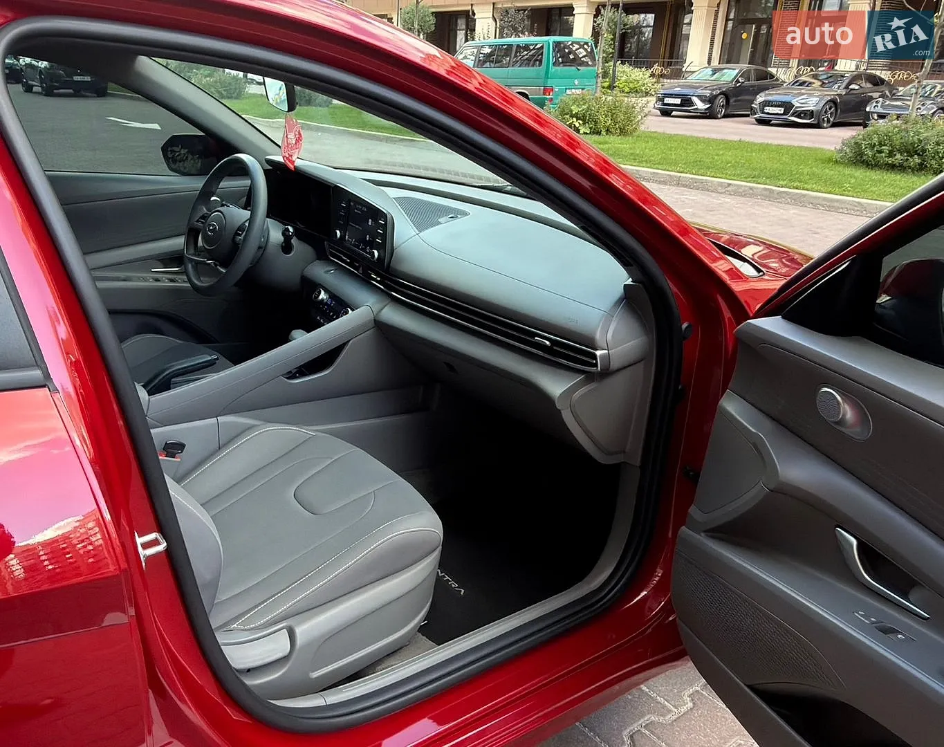 2022 Hyundai Elantra - мініатюра 76