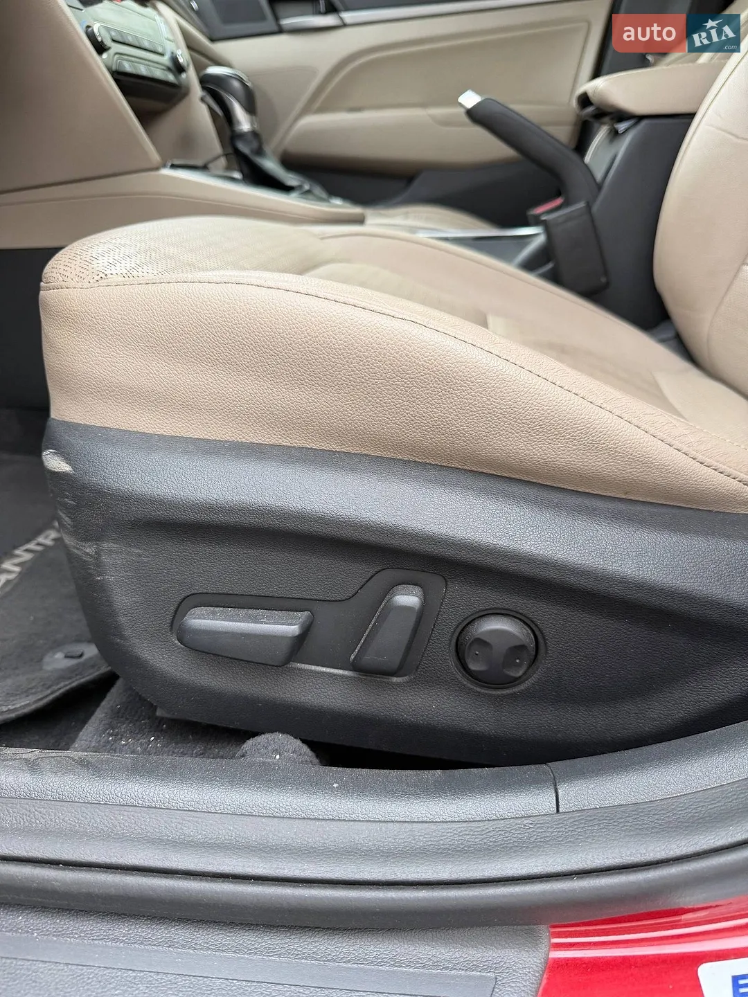 2016 Hyundai Elantra - мініатюра 14
