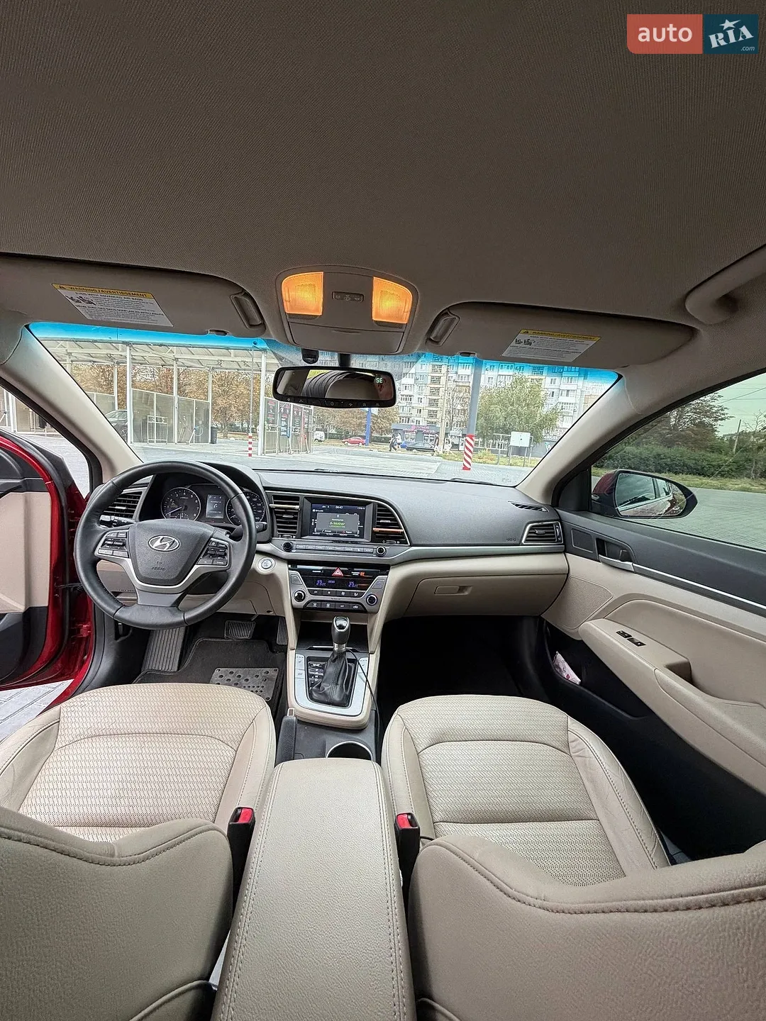 2016 Hyundai Elantra - мініатюра 18