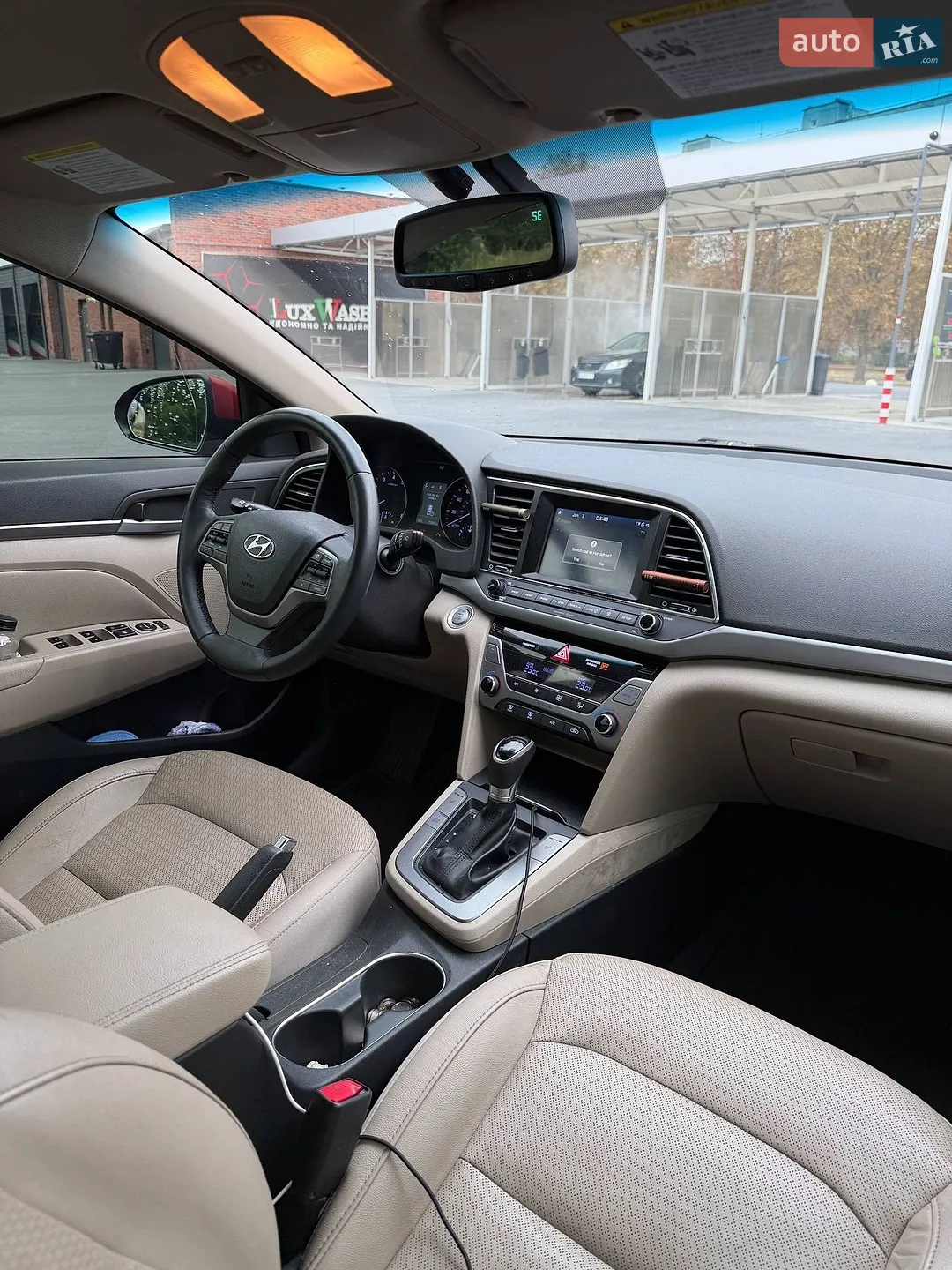 2016 Hyundai Elantra - мініатюра 23