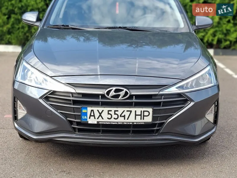 Hyundai Elantra 2019