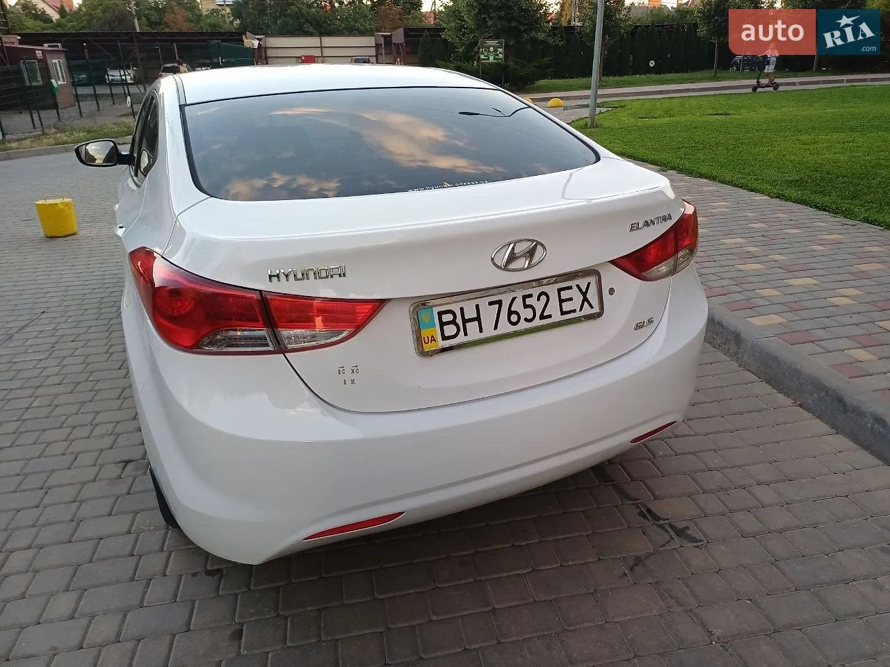 2013 Hyundai Elantra - мініатюра 5