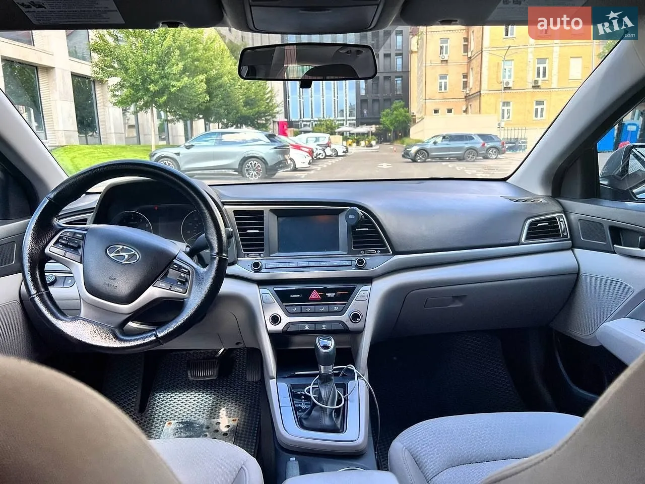 2016 Hyundai Elantra - мініатюра 12
