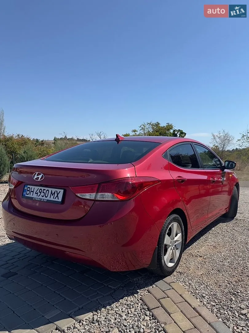 2013 Hyundai Elantra - мініатюра 6