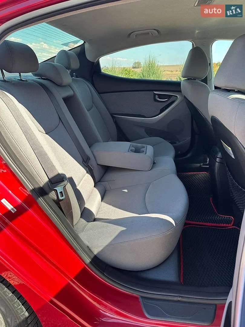 2013 Hyundai Elantra - мініатюра 15