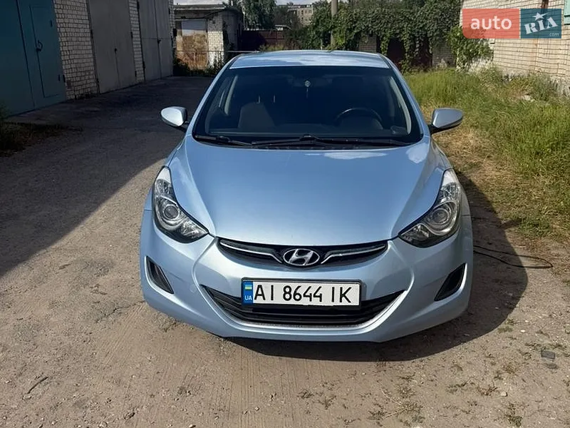 Hyundai Elantra 2013